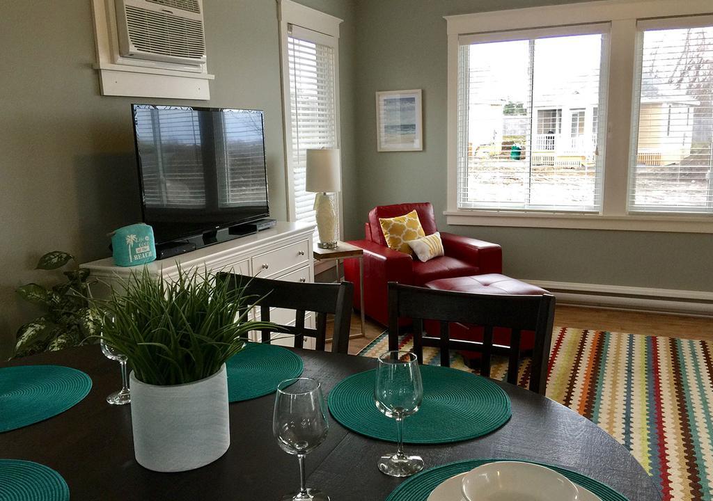 Sandbanks Summer Village Cottages Cherry Valley ภายนอก รูปภาพ